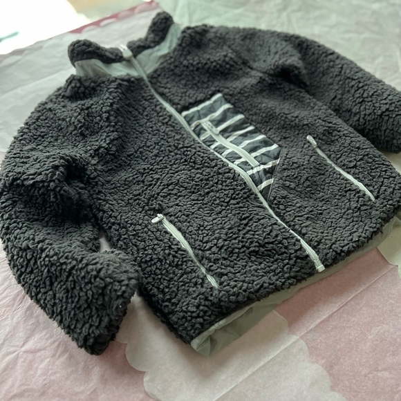 GUC Cubcoat 6-7 boys jacket zippered pocket portable panda pouch coat - Picture 8 of 16